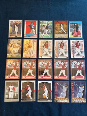 Ken Griffey Jr 31 Card Fleer Lot